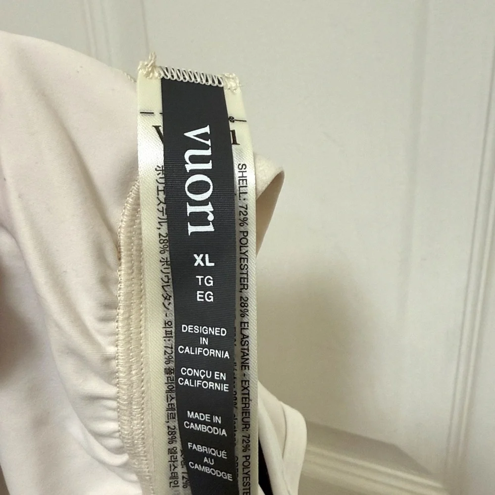 NWT Vuori Daily Layered Tank in Marshmallow - Picture 9 of 10